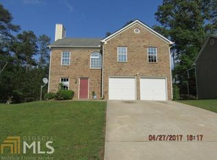 6802 Ridgewood Ln, Riverdale, GA 30296