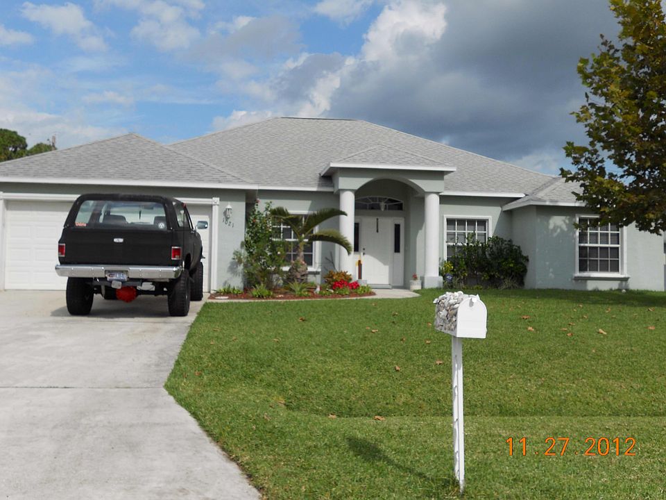 1st image of 1021 SE Spinnaker Ave