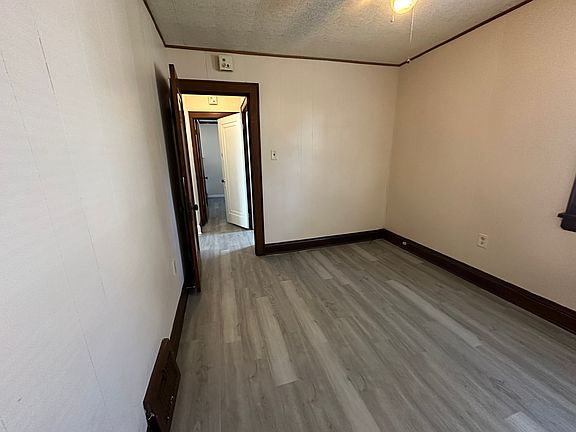 2nd image of 762 Shoshone Ave