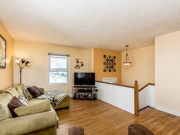 2nd image of 3659 Santa Maria Dr