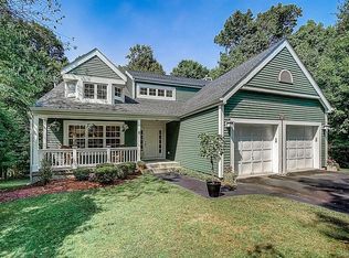 3201 Woodfield Ct, Yorktown Heights, NY 10598