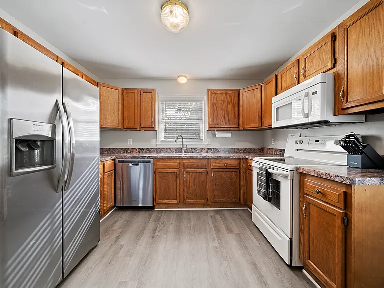 12103 Southernbelle Ct — Photo 8