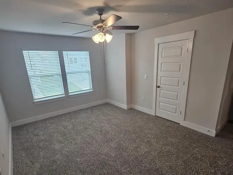 9798 Nature Creek Blvd — Photo 3