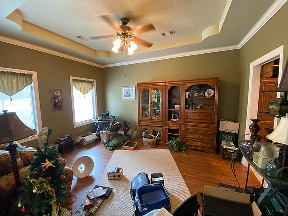 4th image of 2241 Fairway Dr
