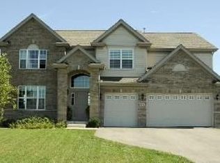 3690 Fletcher Ln, Aurora, IL 60506