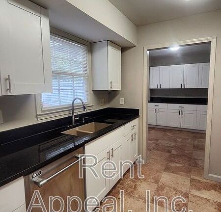 2nd image of 505 San Remo Ct