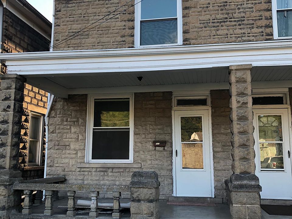 1st image of 645 Bell St