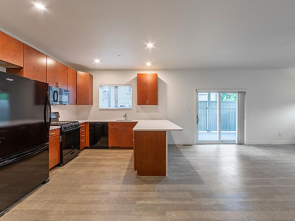 Kitchen & Living Area