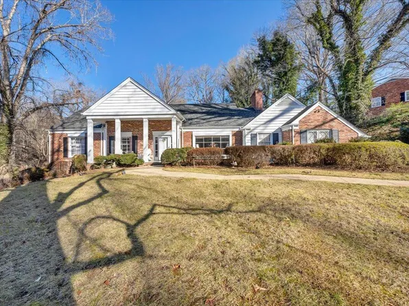 1511 Sam Lions Trl, Martinsville, VA 24112
