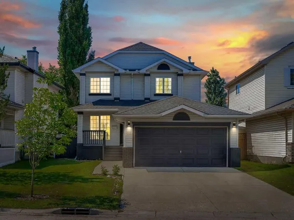 29 NE Douglas Glen Cres SE, Calgary, AB T2Z 3M6