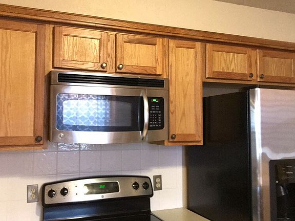 5th image of 2607 NW Cedric Cir