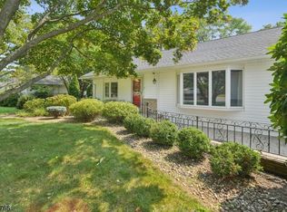 76 Elliot Ct, Oradell, NJ 07649
