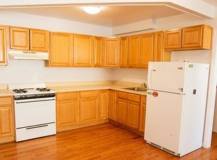 312 City Island Ave #2B, Bronx, NY 10464