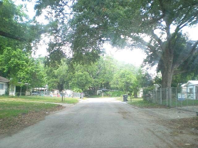 2nd image of 2743 Aldine Cir