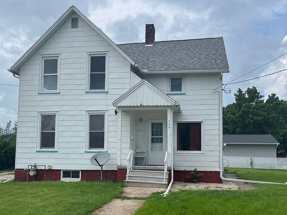 1st image of 749 W North St