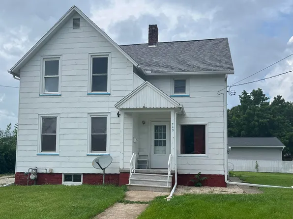 749 W North St, Galesburg, IL 61401