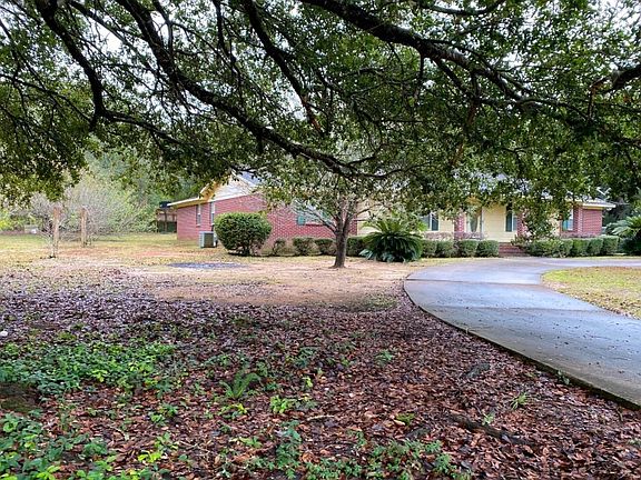 3rd image of 8431 Debra Ln