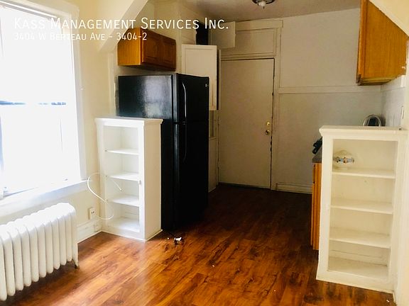 3rd image of 3402 W Berteau Ave #34042