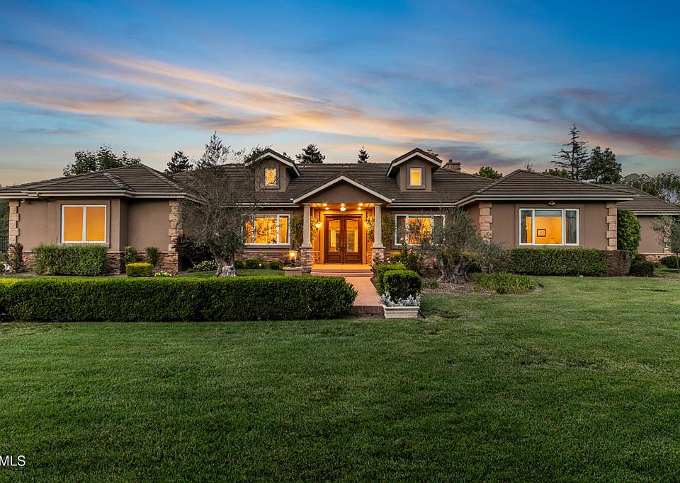 1st image of 208 Valley Vista Dr