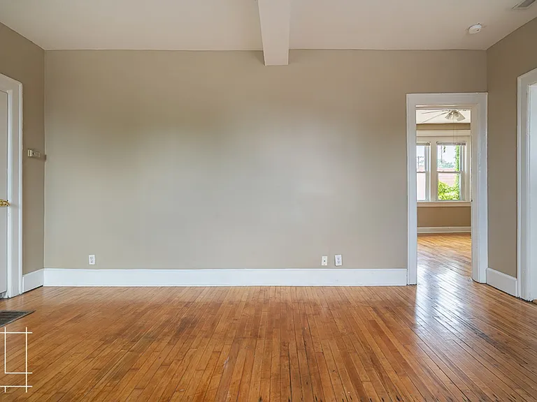 2487 Summit St #2491 — Photo 9