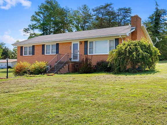 3rd image of 26182 Old Valley Pike