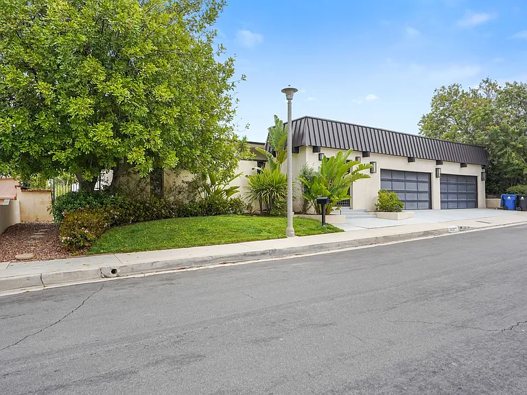3812 Westfall Dr — Photo 45
