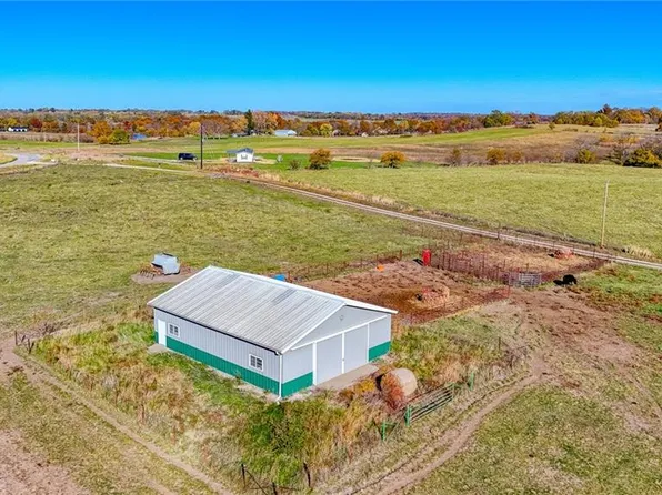 County Road V Hwy, Warrensburg, MO 64093