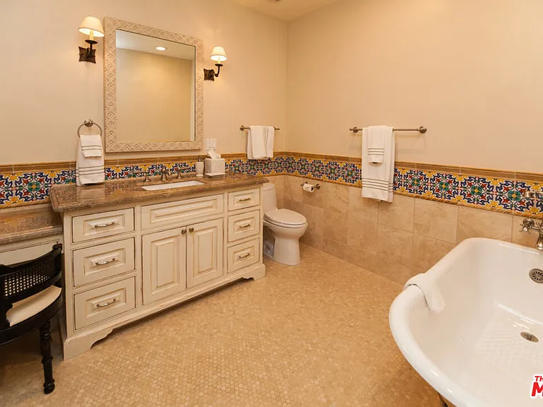 12140 Summit Ct — Photo 20