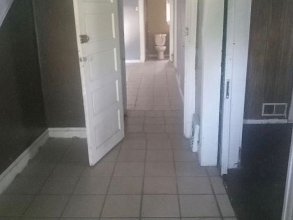 5th image of 563 N 24th St