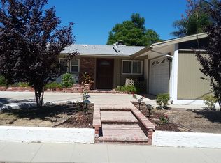 20415 Aetna St, Woodland Hills, CA 91367