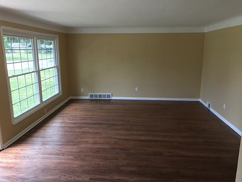 3rd image of 22680 Sycamore Dr