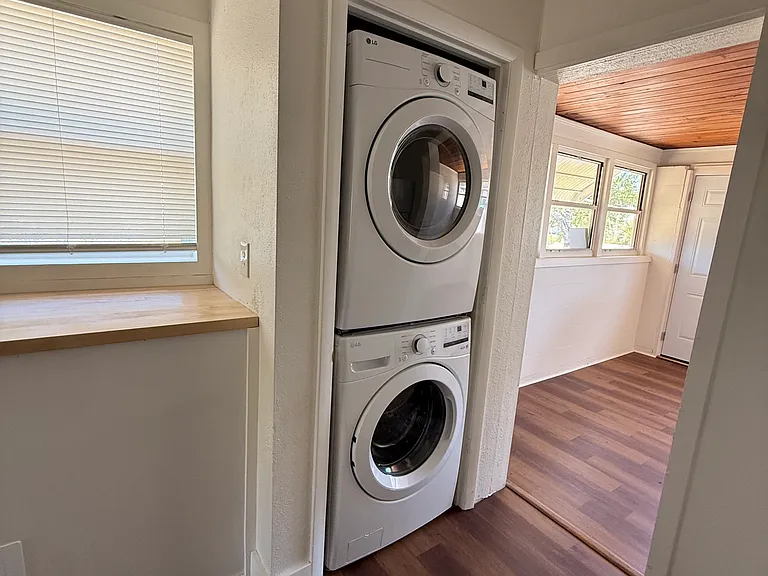 1502 W Grace St — Photo 8