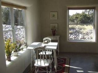 25B Old Rd S, Lamy, NM 87540