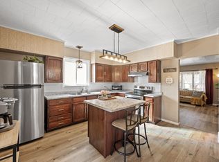 1070 22nd Ave SE, Minneapolis, MN 55414