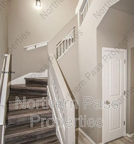1077 Indigo Sky St — Photo 3
