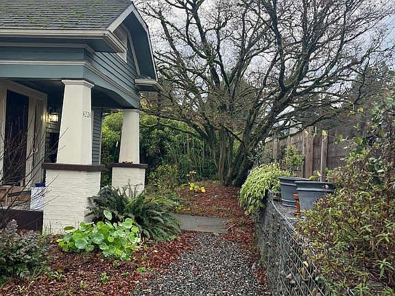 5th image of 4224 NE 102nd Ave