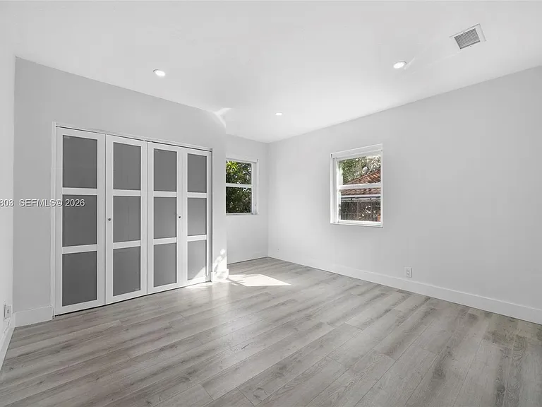 1262 SW 15th Ter — Photo 19
