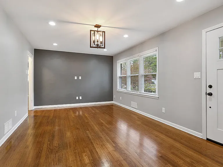 2031 Mesa Dr — Photo 15