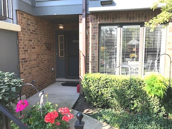2nd image of 1040 Braemoor Dr