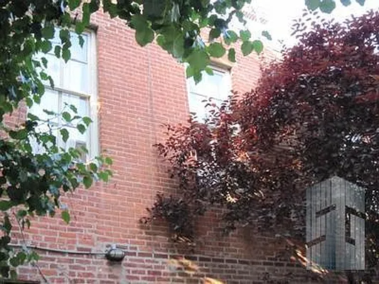 Rented by Skyline Group Real Estate | media 6