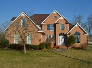 305 New Kent Ct, Tullahoma, TN 37388