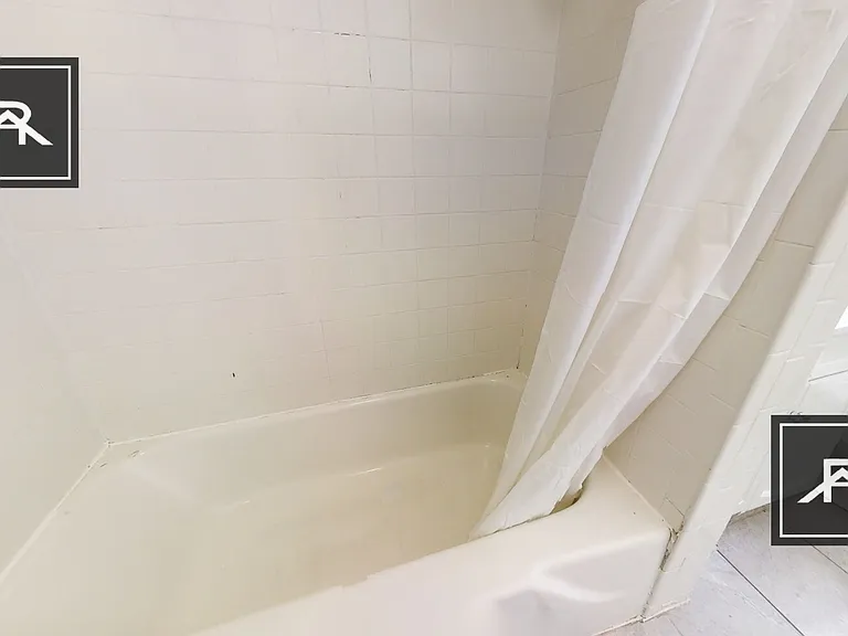 1133 Commonwealth Ave #5 — Photo 18