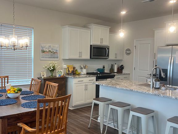 5th image of 339 Glen Clova Dr