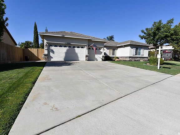 2nd image of 1075 Elk Hills Dr