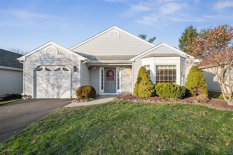 8 Cottontail Dr photo 1