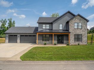 1105 Eagle Glenn Ct, Morgantown, WV 26508