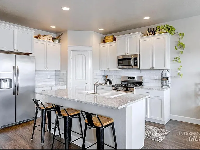 4289 W Balance Rock Dr — Photo 4