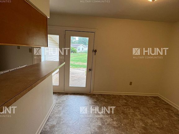 2nd image of 124 Dakota Dr