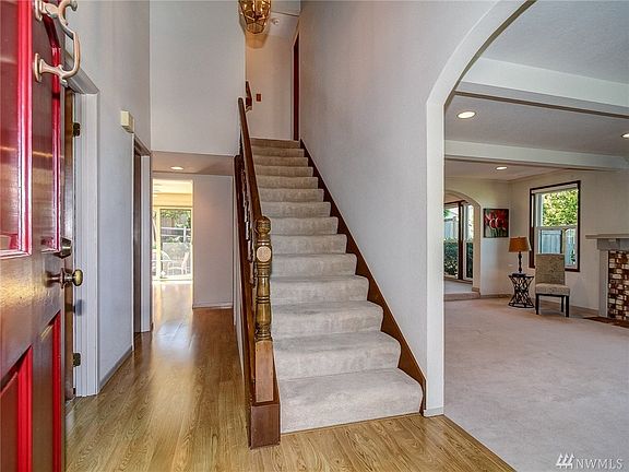 4th image of 15443 SE 47th Pl