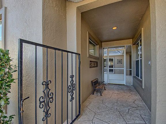 5th image of 17701 SE 114th Ct
